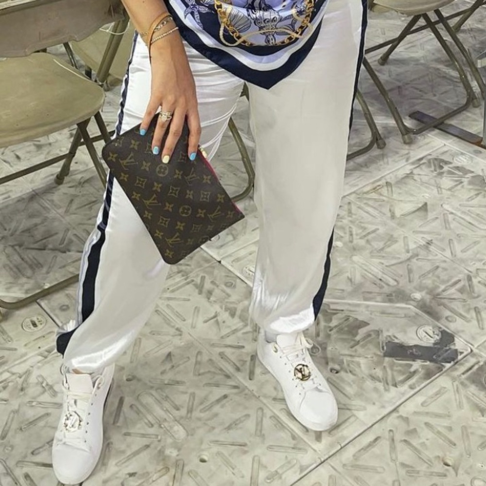 Beautiful Pants and Top - Picture 2 of 3